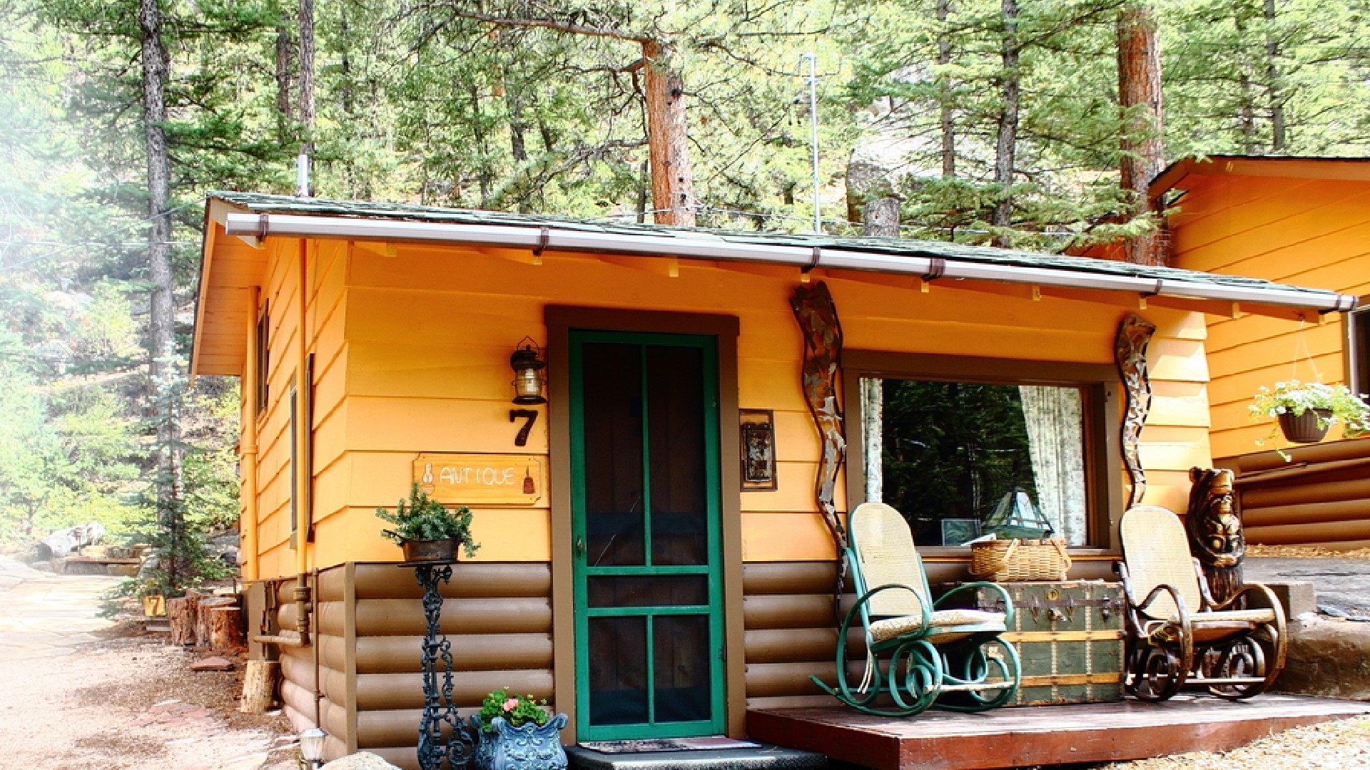 The Antique Cabin Exterior